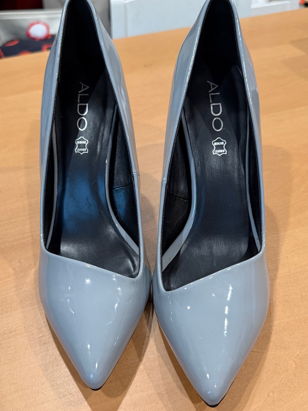 ALDO Light Gray Patent Pointed-Toe Pumps